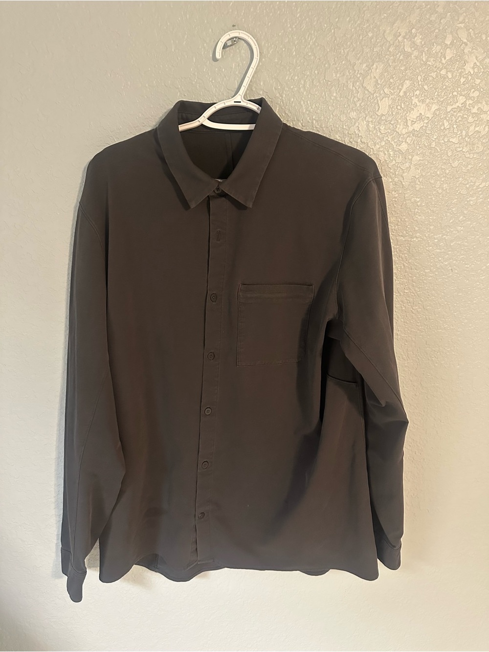 Men's Lululemon Classic Long-Sleeve Button-Up Shirt size XL
